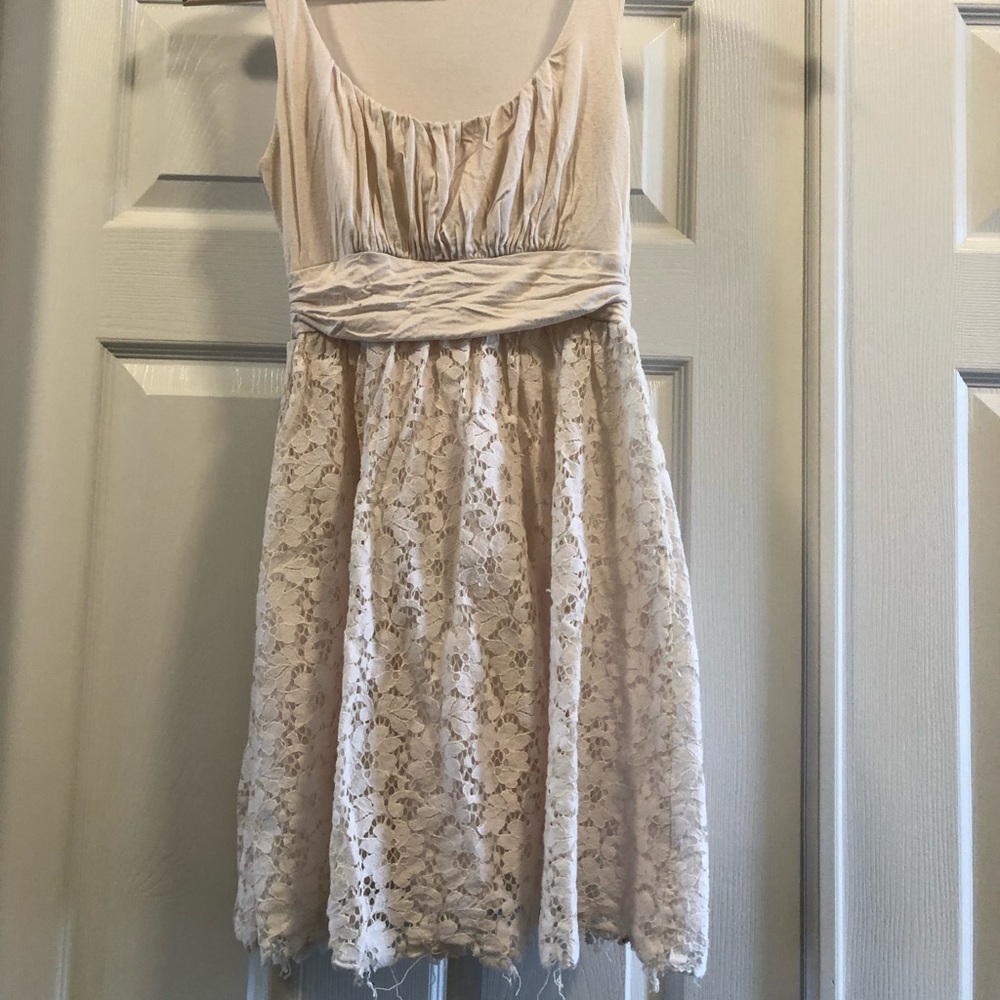 Soprano dress, size small. Good condition.
